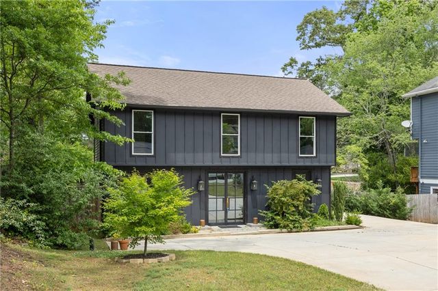 2824 Tupelo Street SE, Atlanta, GA 30317