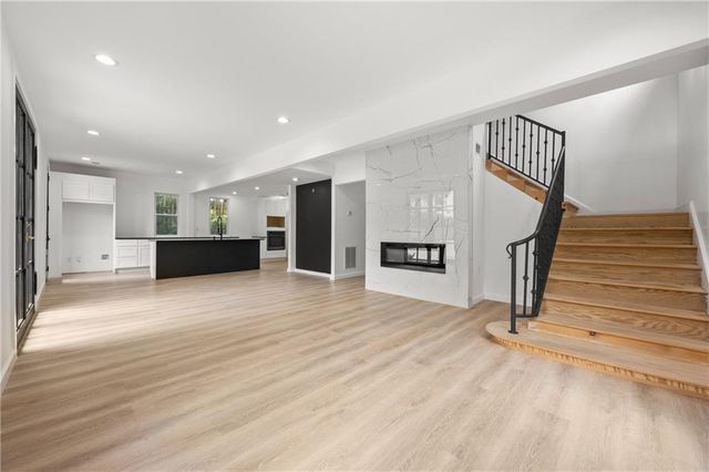 2824 Tupelo Street SE, Atlanta, GA 30317