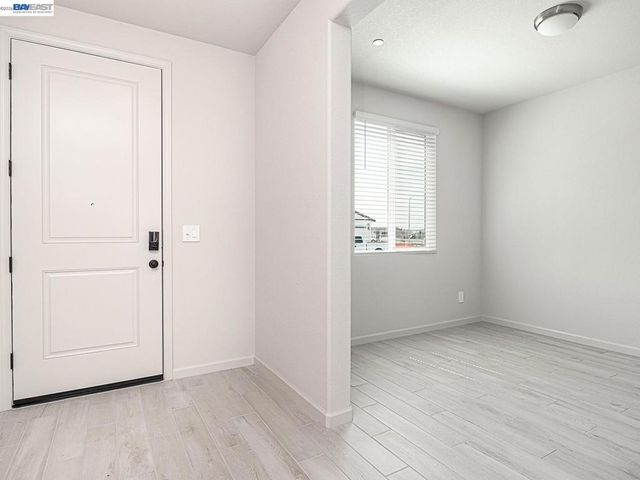 671 Channel Circle, Oakley, CA 94561