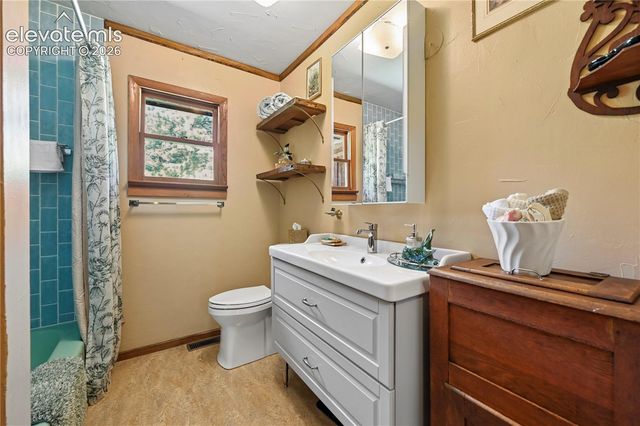 8285 Packard Lane, Green Mountain Falls, CO 80819