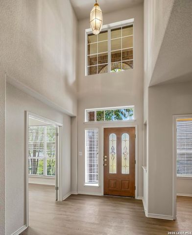 14527 TRIPLE CROWN LN, San Antonio, TX 78248