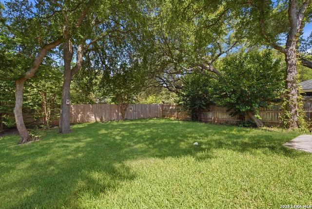 14527 TRIPLE CROWN LN, San Antonio, TX 78248