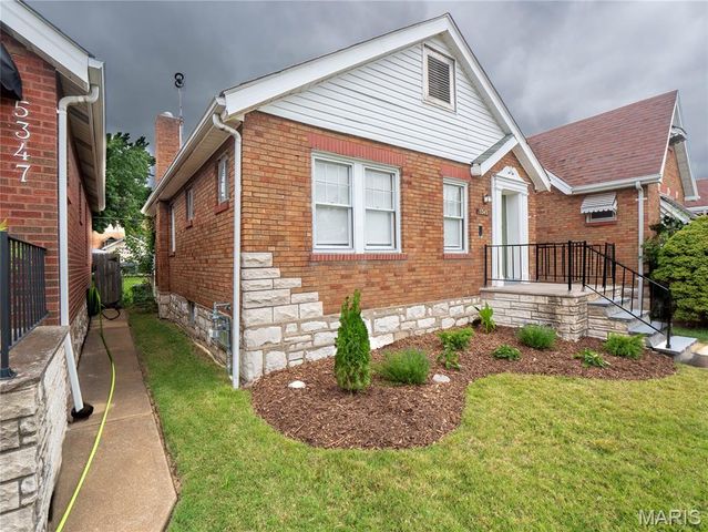 5343 Chippewa Street, St Louis, MO 63109
