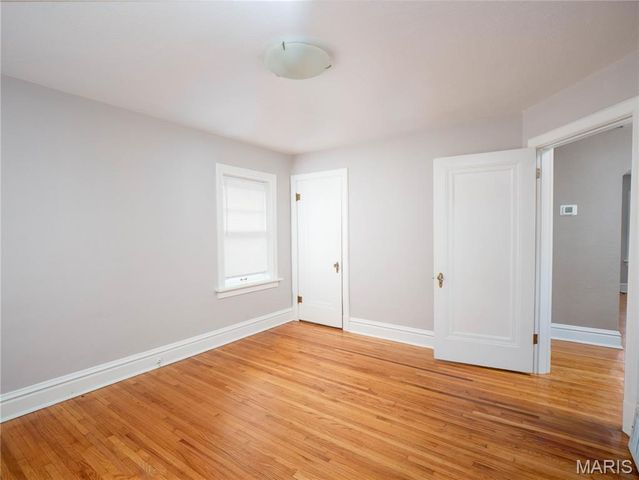 5343 Chippewa Street, St Louis, MO 63109