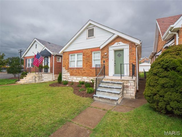 5343 Chippewa Street, St Louis, MO 63109