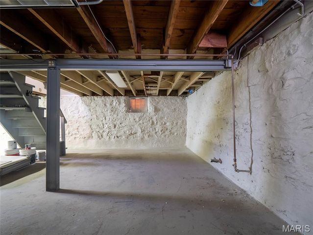 5343 Chippewa Street, St Louis, MO 63109