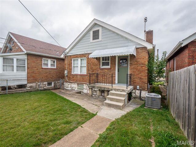 5343 Chippewa Street, St Louis, MO 63109