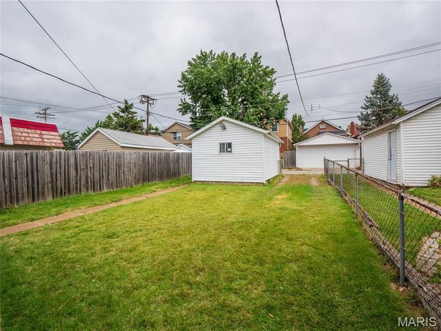 5343 Chippewa Street, St Louis, MO 63109