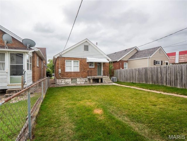 5343 Chippewa Street, St Louis, MO 63109