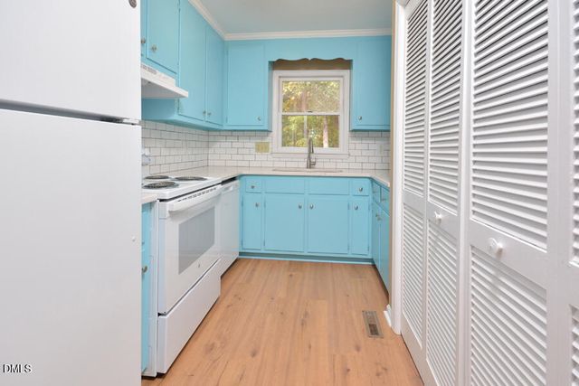 11 Tarawa Terrace B, Durham, NC 27705