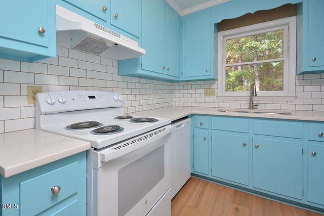 11 Tarawa Terrace B, Durham, NC 27705