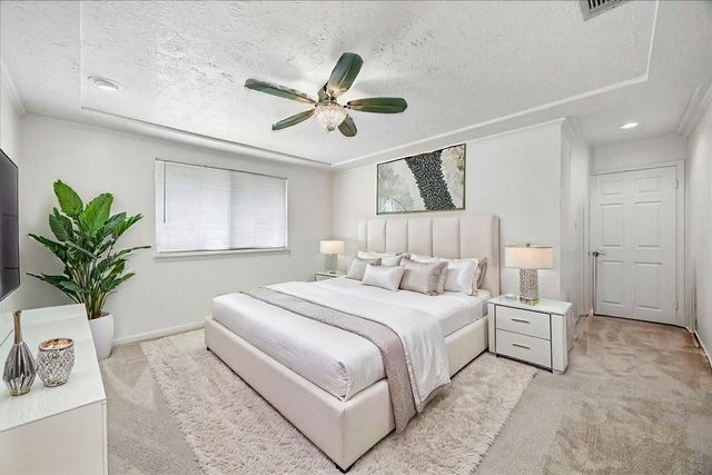 8915 Lakeside Forest Drive, Houston, TX 77088