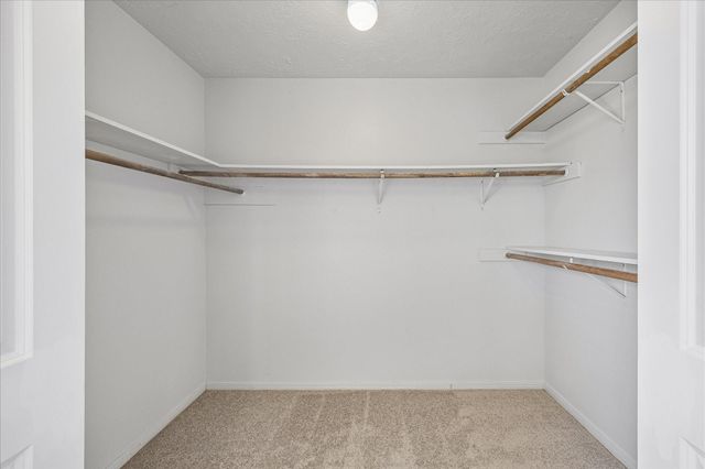 8915 Lakeside Forest Drive, Houston, TX 77088