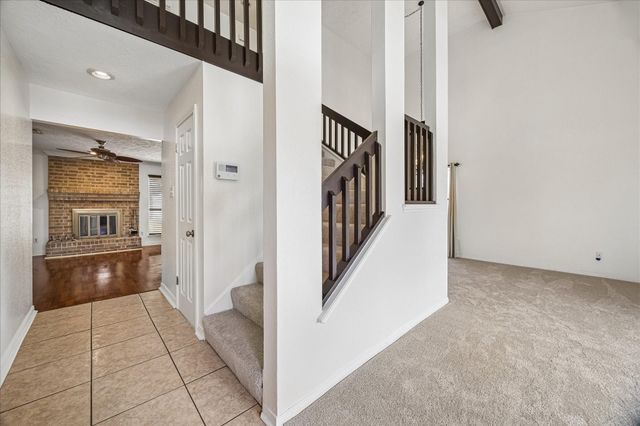 8915 Lakeside Forest Drive, Houston, TX 77088