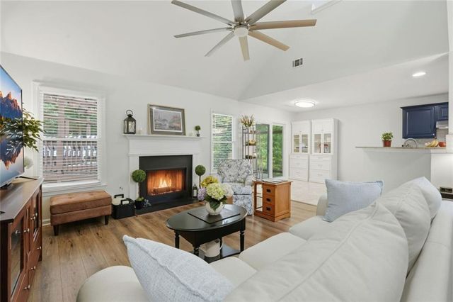 1027 Deer Hollow Drive, Woodstock, GA 30189