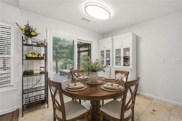 1027 Deer Hollow Drive, Woodstock, GA 30189