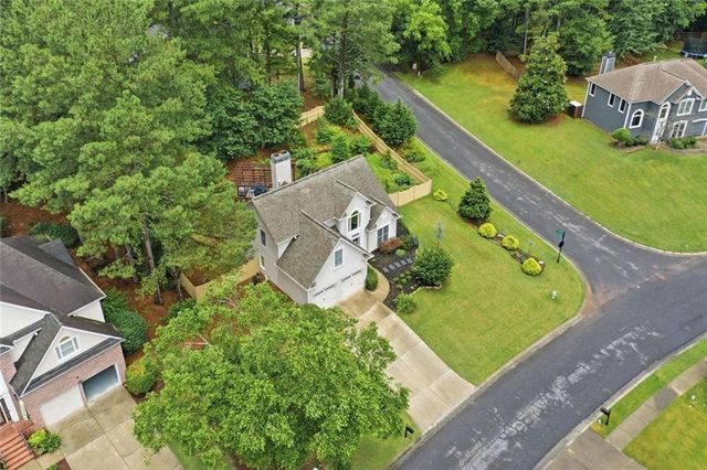 1027 Deer Hollow Drive, Woodstock, GA 30189