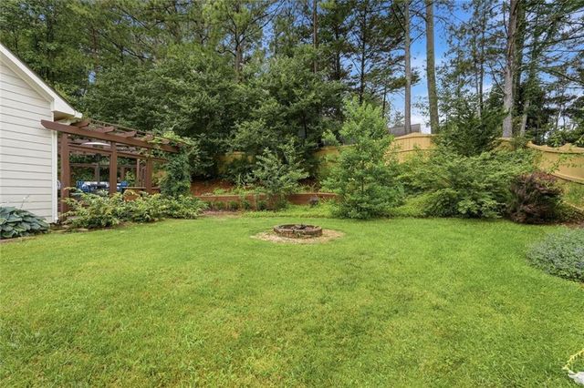 1027 Deer Hollow Drive, Woodstock, GA 30189
