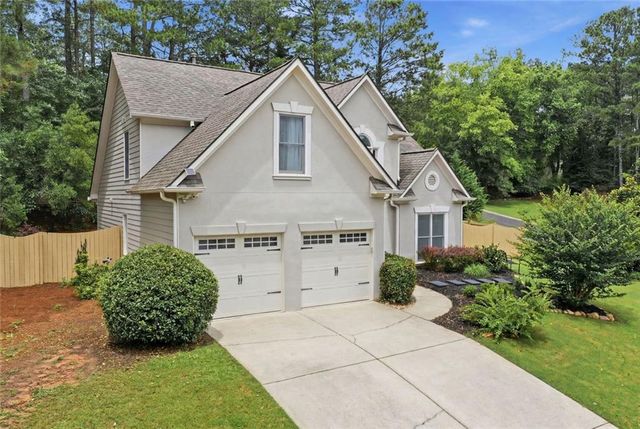 1027 Deer Hollow Drive, Woodstock, GA 30189