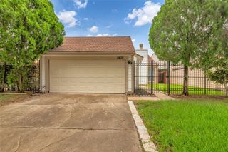 11838 Plumbrook Drive, Houston, TX 77099