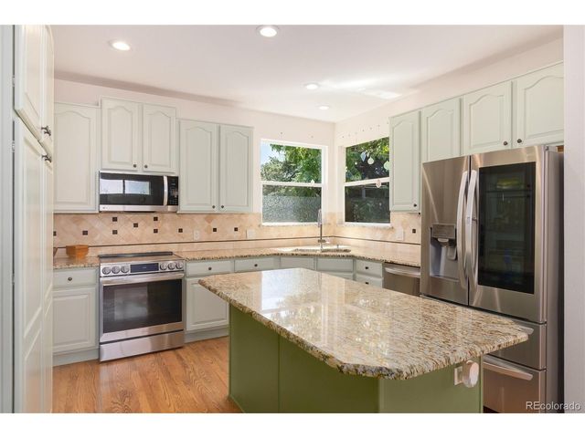 752 Hughes Ln, Littleton, CO 80126