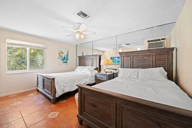 4620 NE 25th Avenue, Fort Lauderdale, FL 33308