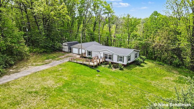 12150 Woodland Park Drive, Belding, MI 48809