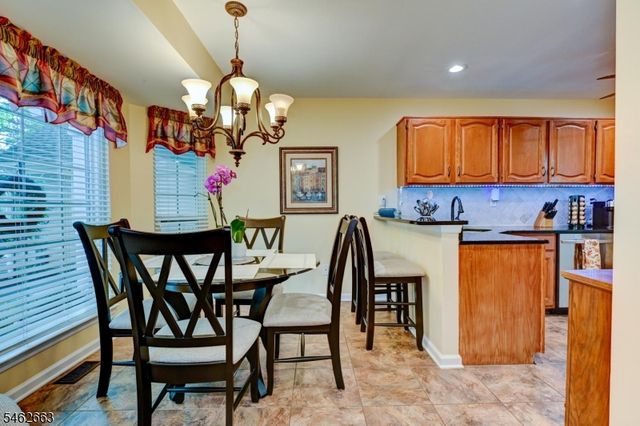 275 Morning Glory Ct, Readington Twp., NJ 08889