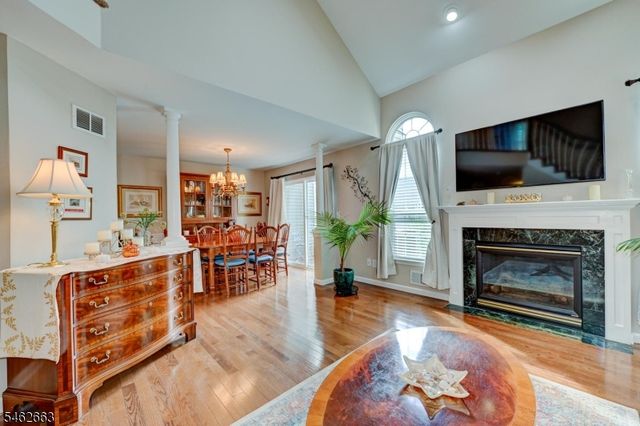 275 Morning Glory Ct, Readington Twp., NJ 08889