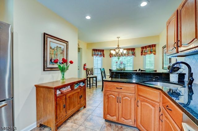 275 Morning Glory Ct, Readington Twp., NJ 08889