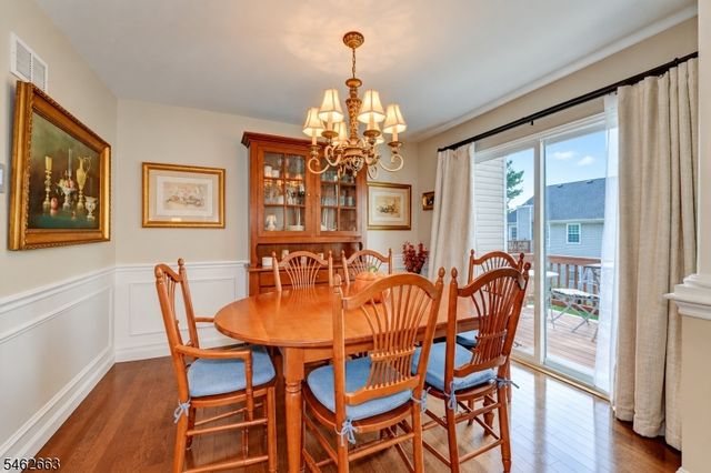 275 Morning Glory Ct, Readington Twp., NJ 08889