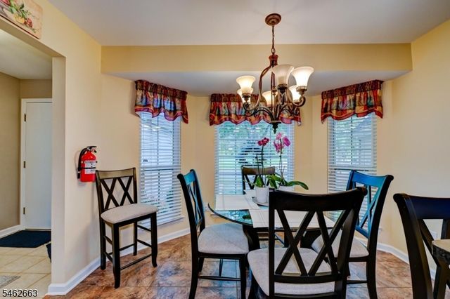275 Morning Glory Ct, Readington Twp., NJ 08889