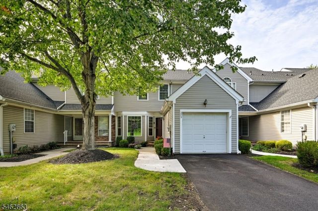 275 Morning Glory Ct, Readington Twp., NJ 08889