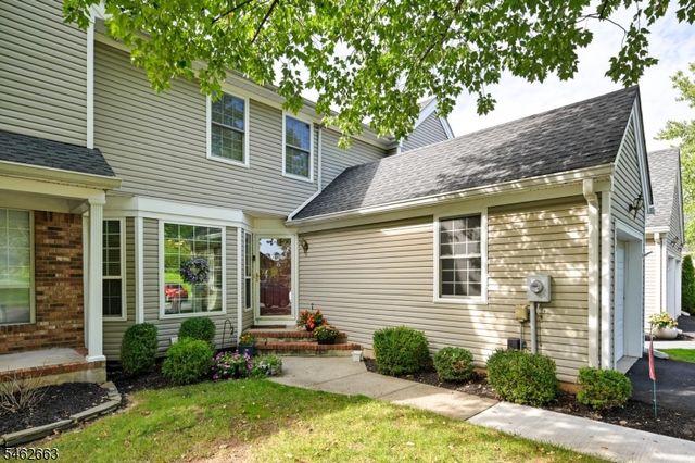 275 Morning Glory Ct, Readington Twp., NJ 08889
