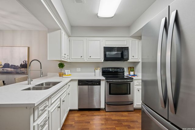 5359 Fredericksburg Rd Apt 803, San Antonio, TX 78229