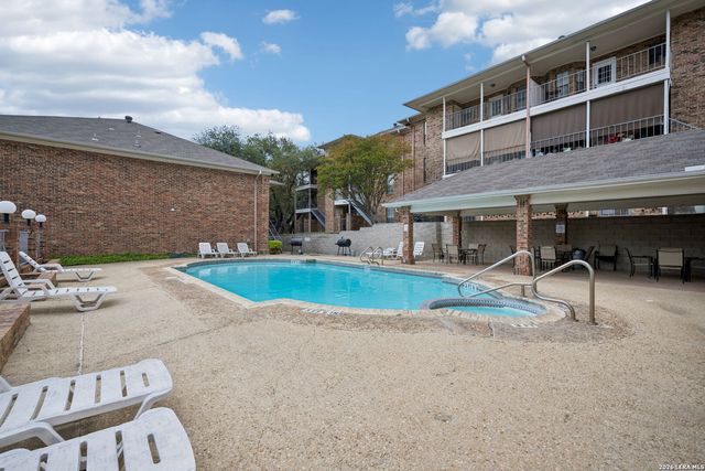 5359 Fredericksburg Rd Apt 803, San Antonio, TX 78229