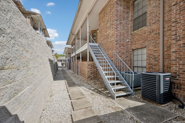 5359 Fredericksburg Rd Apt 803, San Antonio, TX 78229