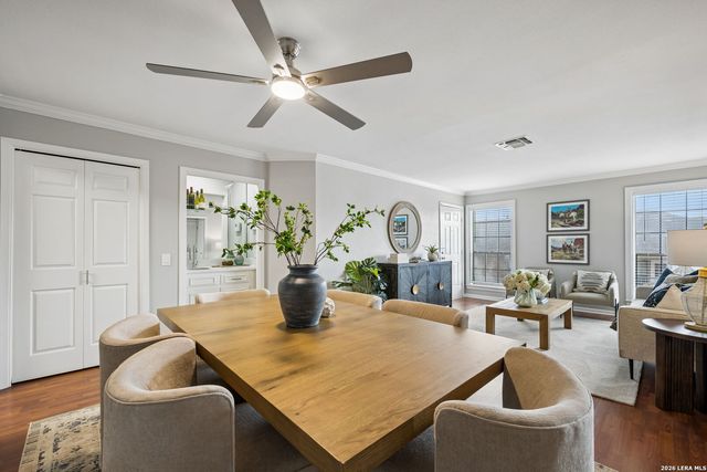 5359 Fredericksburg Rd Apt 803, San Antonio, TX 78229