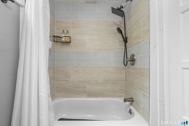 26 Trowbridge Street, Waterbury, CT 06710