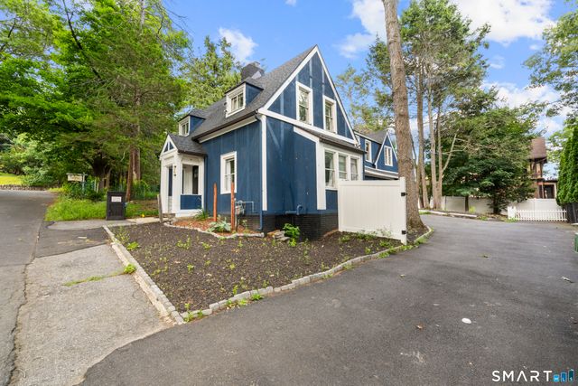 26 Trowbridge Street, Waterbury, CT 06710