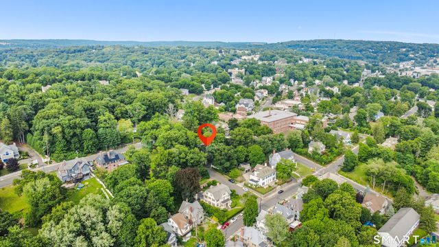 26 Trowbridge Street, Waterbury, CT 06710