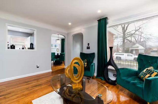 11768 Hazelton, Redford, MI 48239