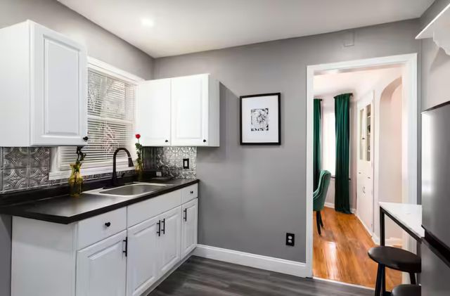 11768 Hazelton, Redford, MI 48239