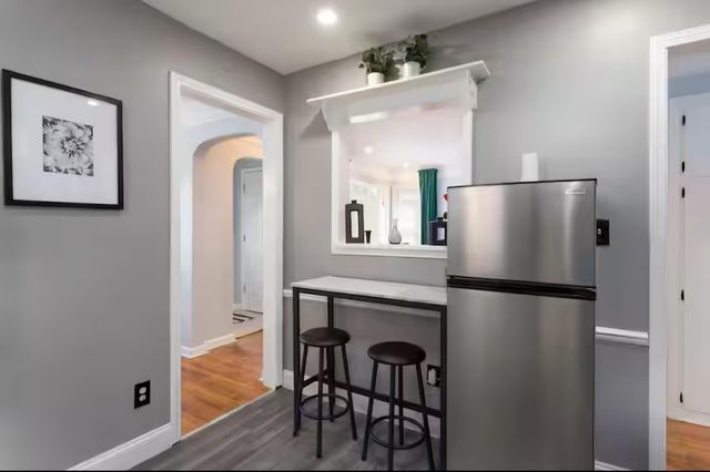 11768 Hazelton, Redford, MI 48239