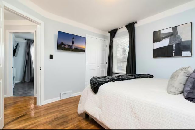 11768 Hazelton, Redford, MI 48239