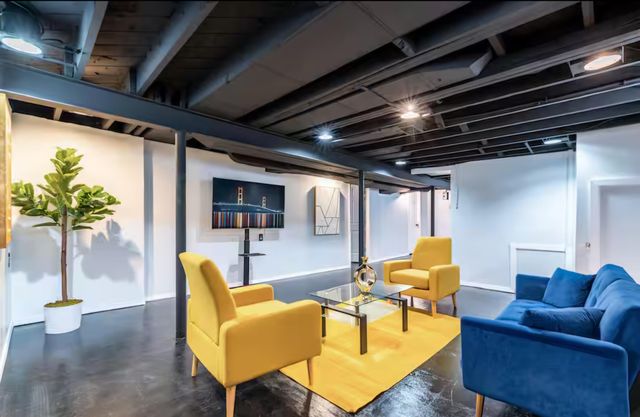 11768 Hazelton, Redford, MI 48239