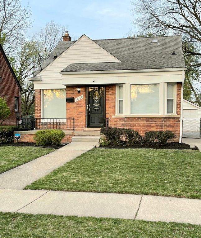 11768 Hazelton, Redford, MI 48239