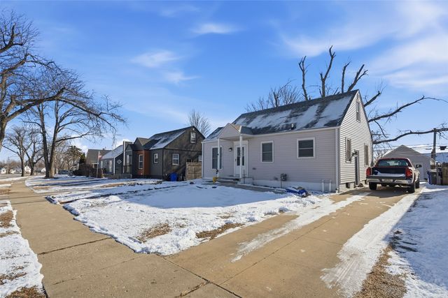 1905 Williams Boulevard SW, Cedar Rapids, IA 52404