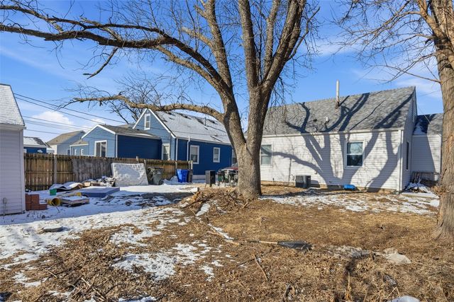 1905 Williams Boulevard SW, Cedar Rapids, IA 52404