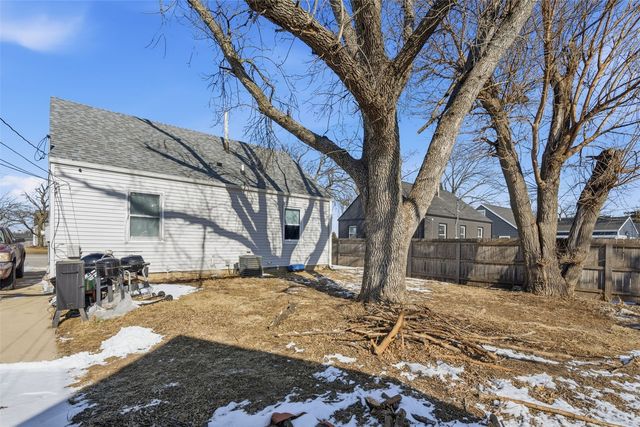 1905 Williams Boulevard SW, Cedar Rapids, IA 52404